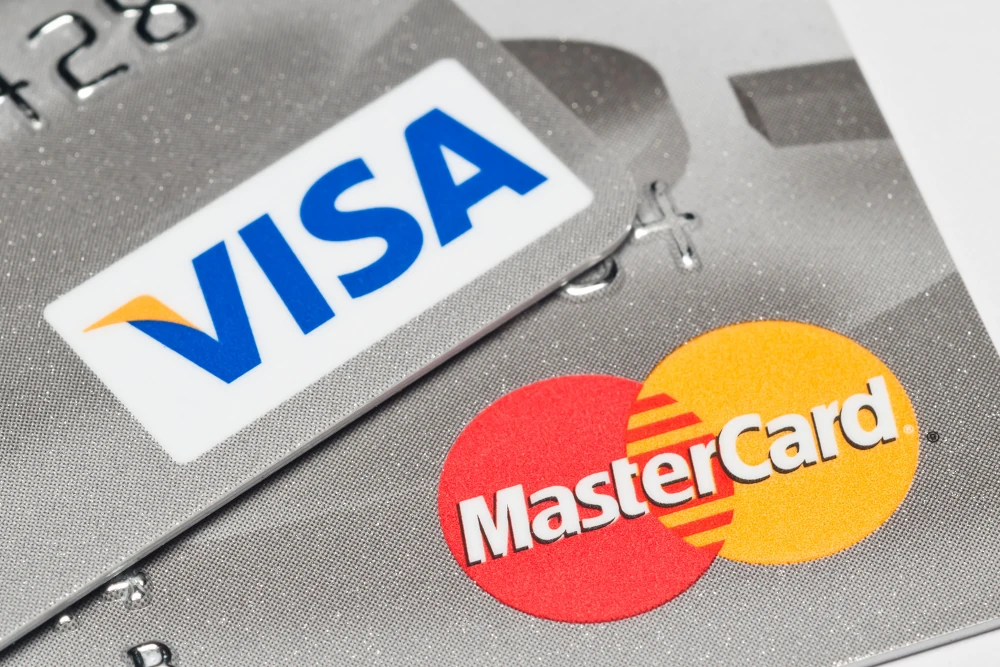 Mastercard and Visa Credit Cards